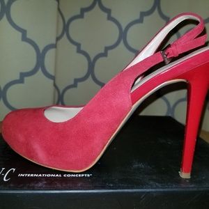 Inc red pumps.